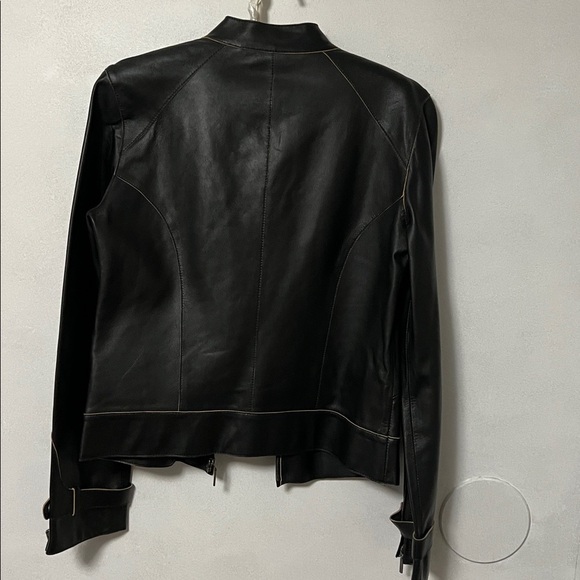 NWOT Tommy Hilfiger Black and Tan Leather Lightweight Jacket - Picture 9 of 11